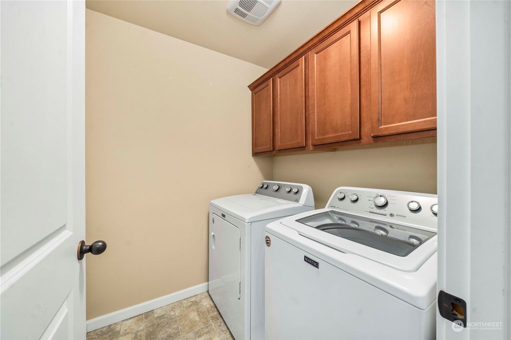 listing image 9365671986961418667