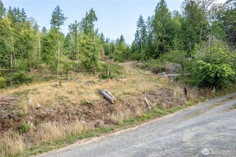 Photo of 0 Mill Creek Road, Longview, WA 98632 (MLS # 2543672)