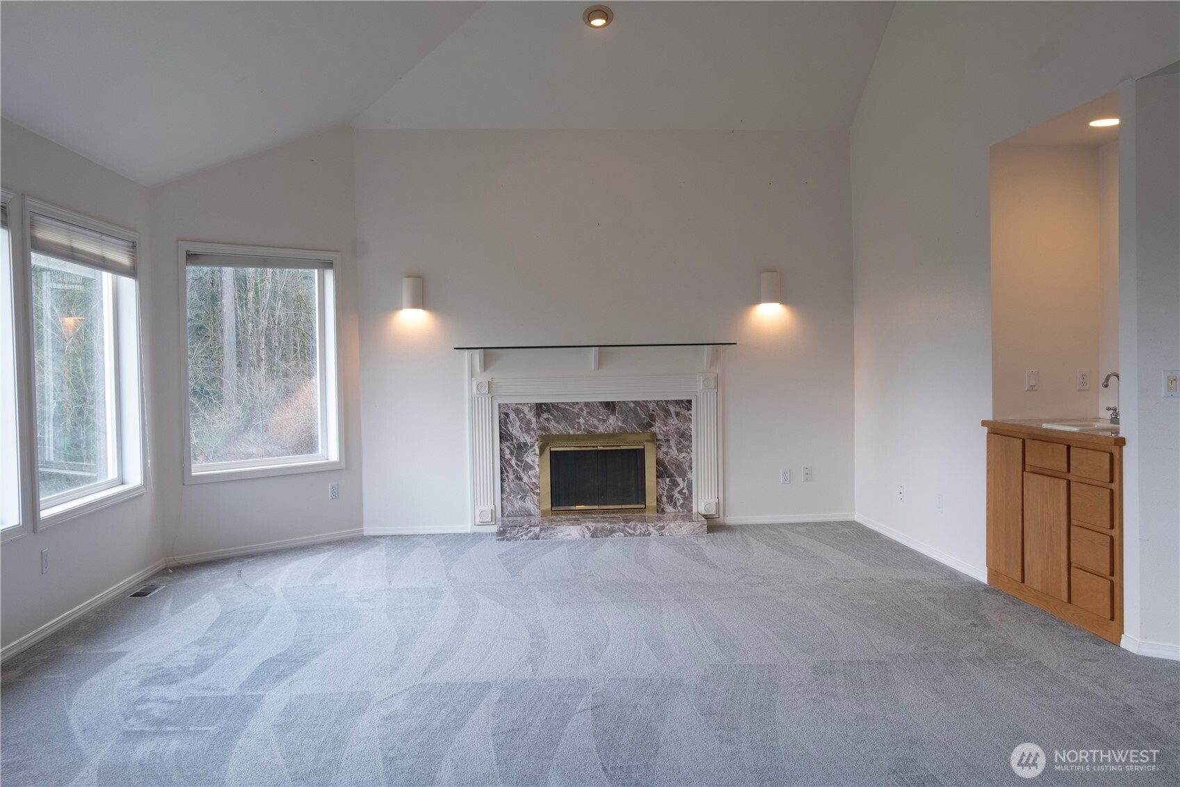 515 63rd Avenue Ct NE