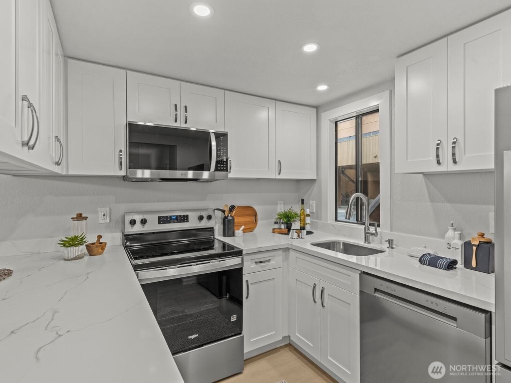 Photo of 11201 3rd Avenue SE #39G, Everett, WA 98208 (MLS # 2436880)