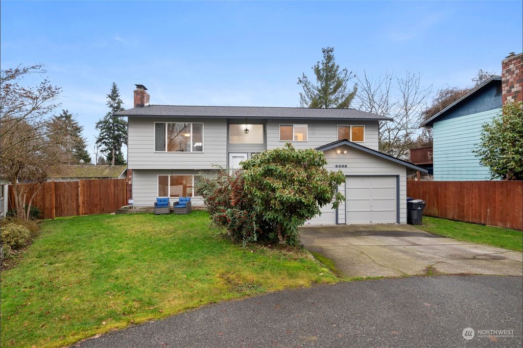 Photo of 6006 99th Place NE, Marysville, WA 98270 (MLS # 2190078)