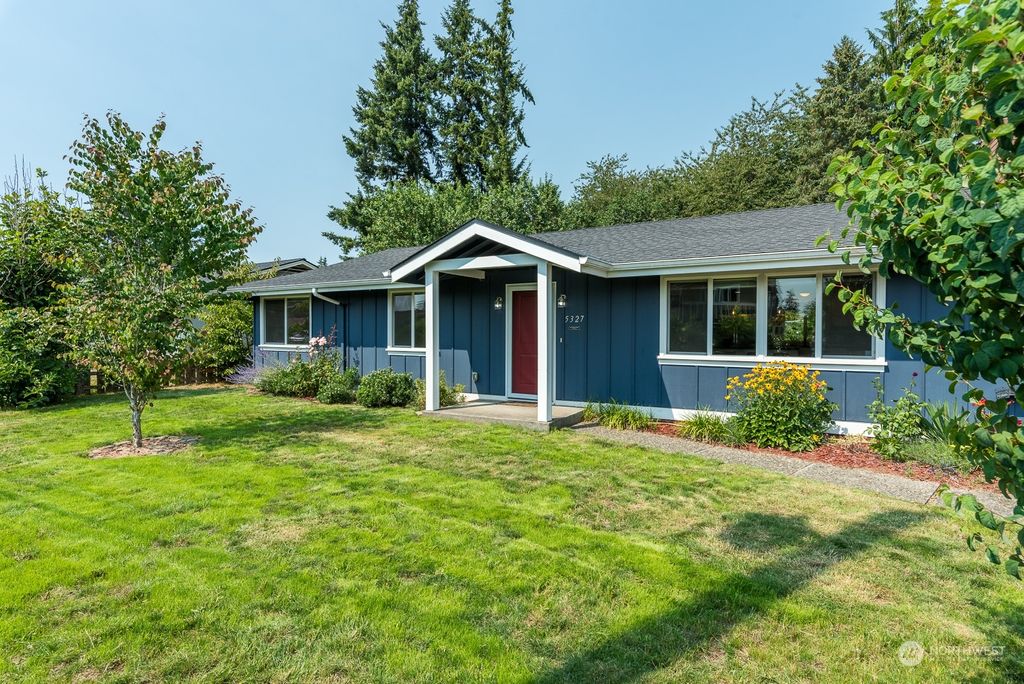 Photo of 5327 91st Street NE, Marysville, WA 98270 (MLS # 2275176)