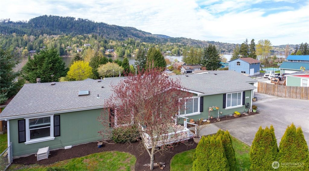 Photo of 18566 Mason Court, Mount Vernon, WA 98274 (MLS # 2505630)