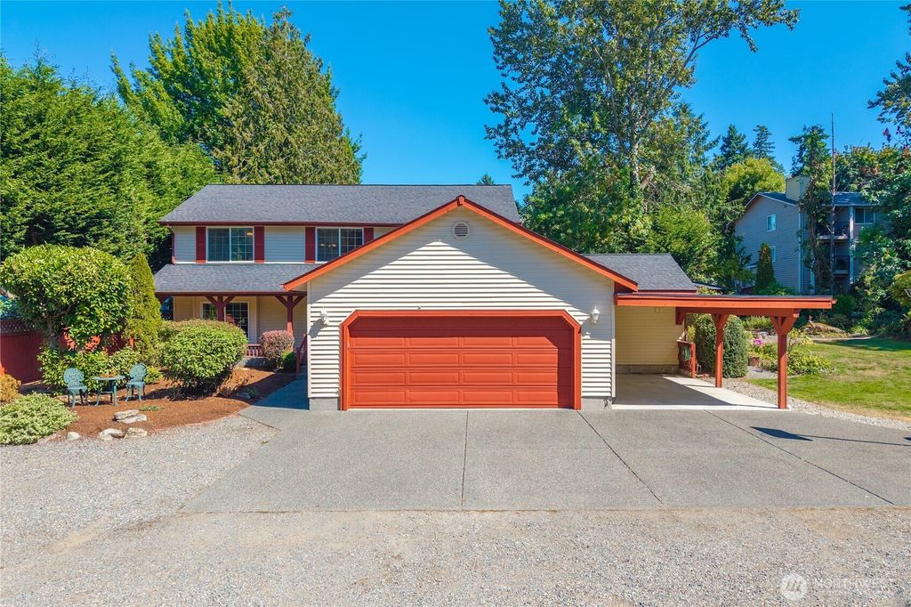 Photo of 2469 S 224th Street, Des Moines, WA 98198 (MLS # 2424057)