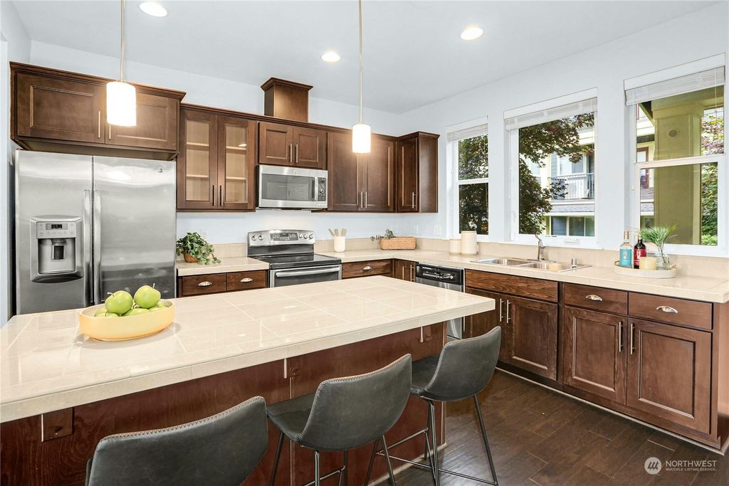 Photo of 2512 NE Mulberry Walk, Issaquah, WA 98029 (MLS # 2280918)