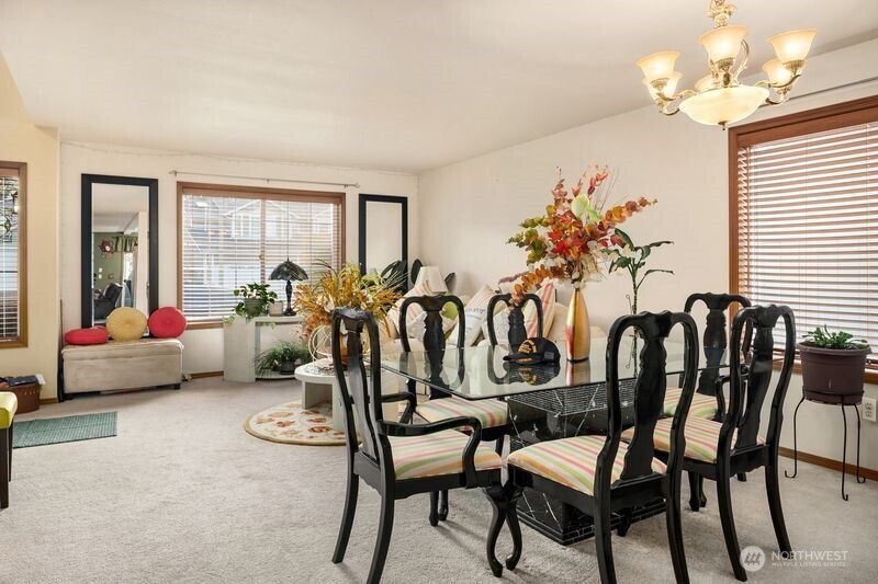 1609 200th Street Ct E