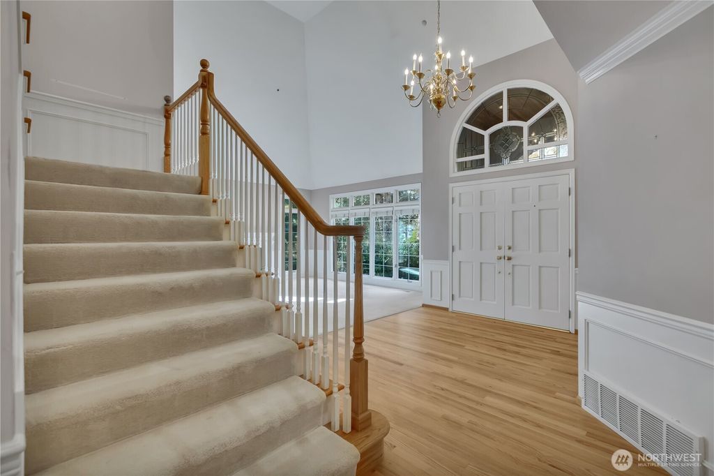 Photo of 19225 SE 25th St St, Sammamish, WA 98075 (MLS # 2451710)