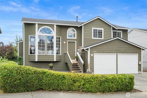 Photo of 6612 94th Street NE, Marysville, WA 98270 (MLS # 2510424)