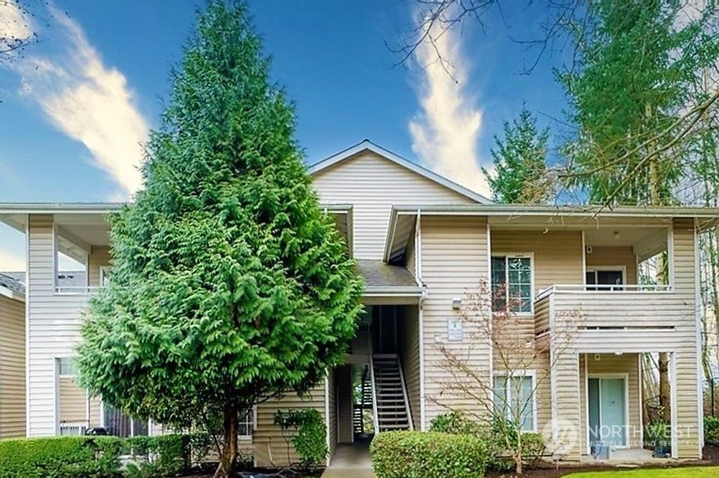 Photo of 801 Rainier Avenue N #B109, Renton, WA 98057 (MLS # 2068379)