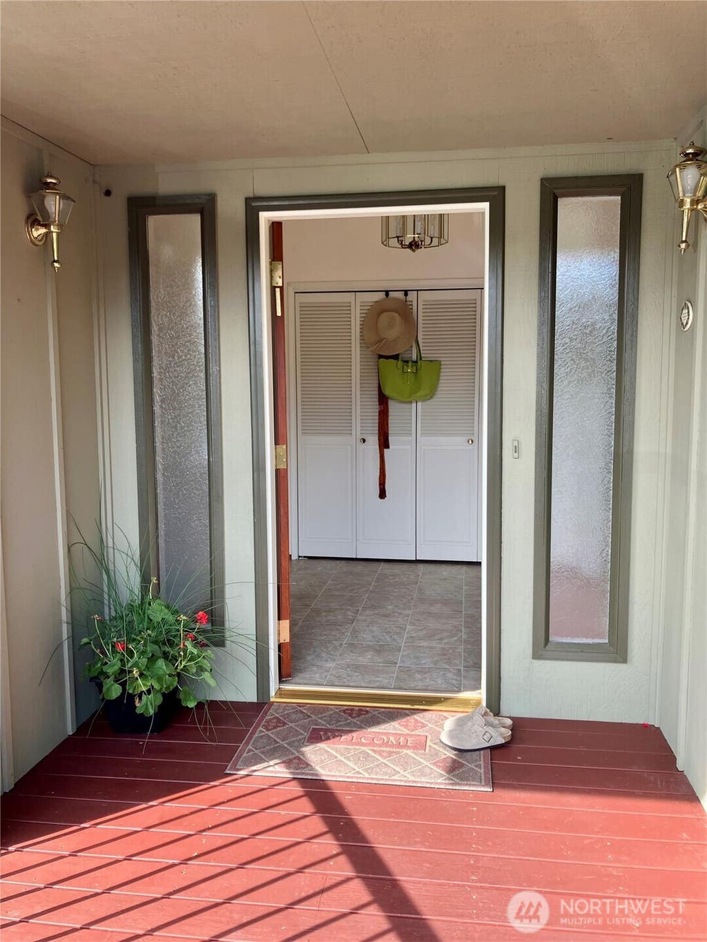 Photo of 192 Hurricane Ridge Road, Sequim, WA 98382 (MLS # 2541971)