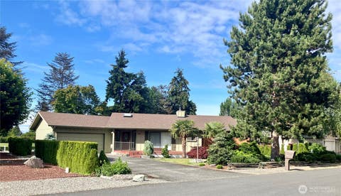 Photo of 192 Hurricane Ridge Road, Sequim, WA 98382 (MLS # 2541971)