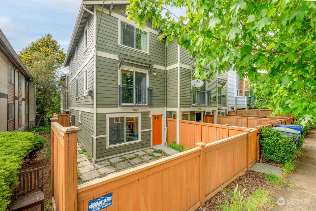Photo of 9239 17th Avenue SW #C, Seattle, WA 98106 (MLS # 2244697)