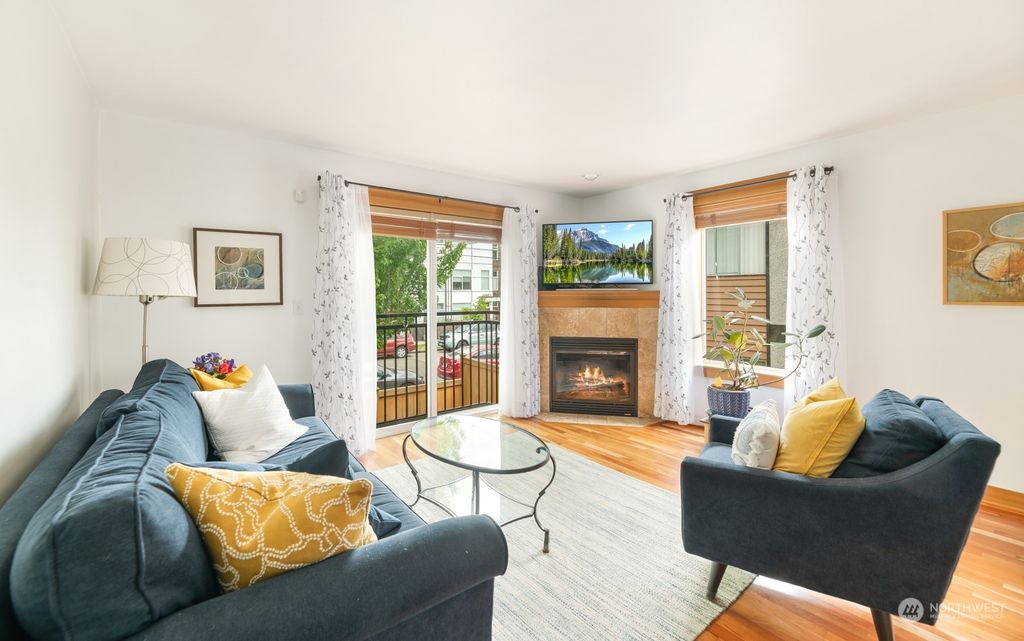 Photo of 9239 17th Avenue SW #C, Seattle, WA 98106 (MLS # 2244697)