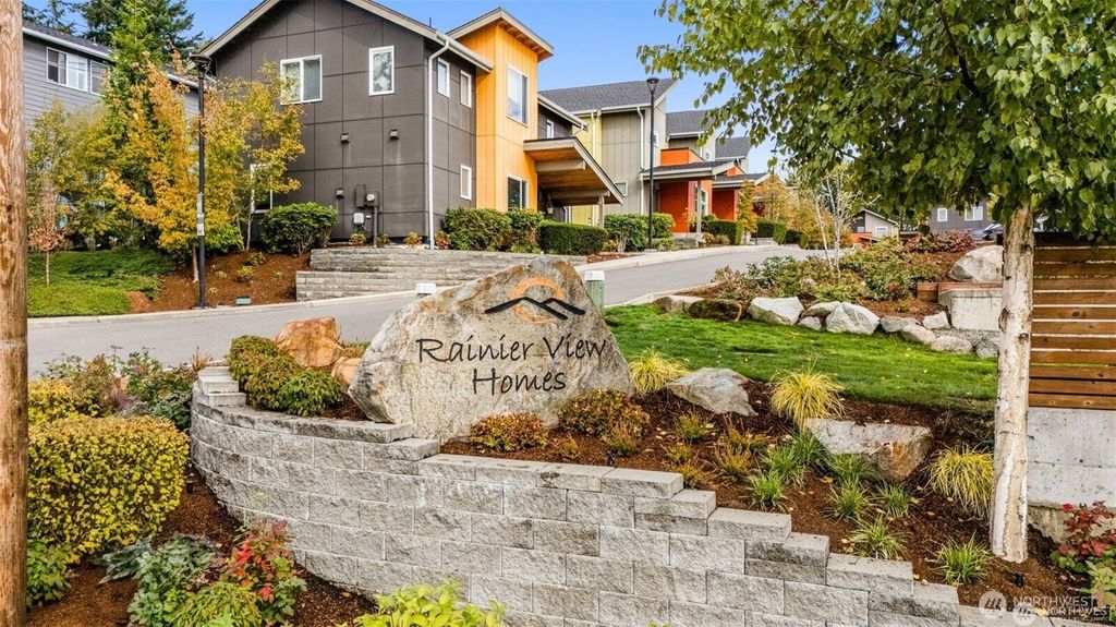 Photo of 6018 S 127th Lane, Seattle, WA 98178 (MLS # 2469017)