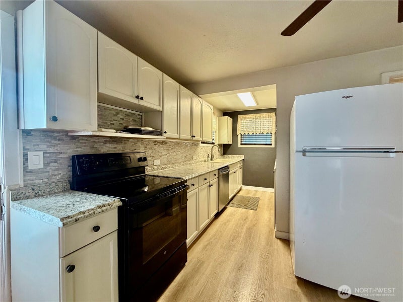 414 S 4th St.