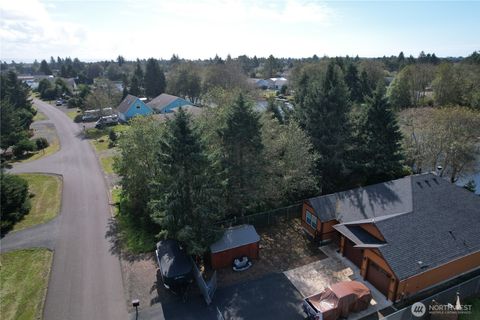 Photo of 697 Island Circle SE, Ocean Shores, WA 98569 (MLS # 2441300)