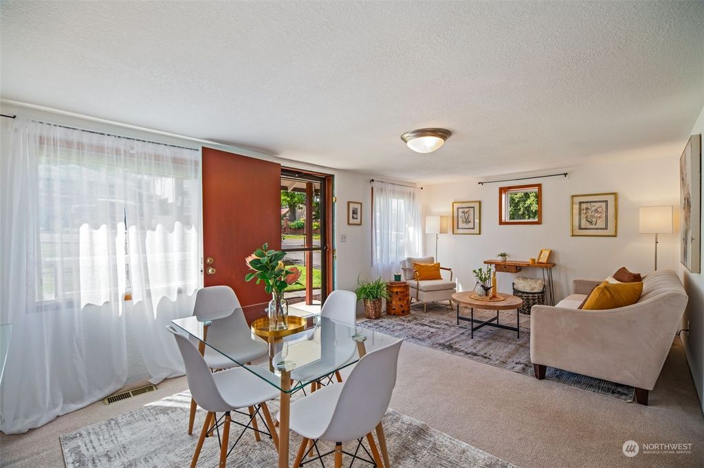 Photo of 13322 35th Avenue S, Tukwila, WA 98168 (MLS # 2240565)