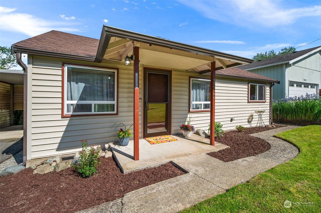 Photo of 13322 35th Avenue S, Tukwila, WA 98168 (MLS # 2240565)