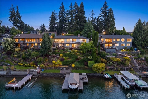 Photo of 2527 211th Avenue E, Lake Tapps, WA 98391 (MLS # 2557934)