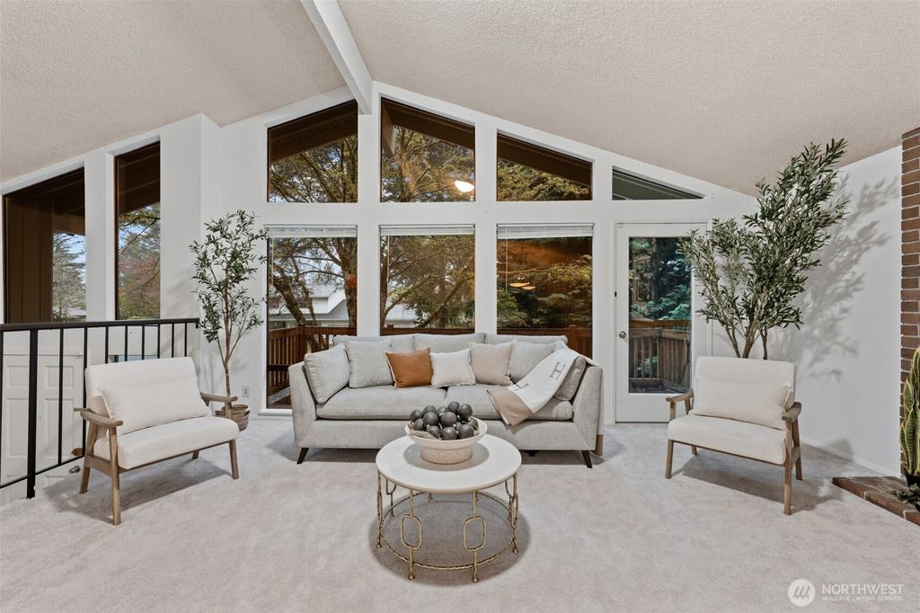 Photo of 13919 SE 3rd Street, Bellevue, WA 98005 (MLS # 2509269)