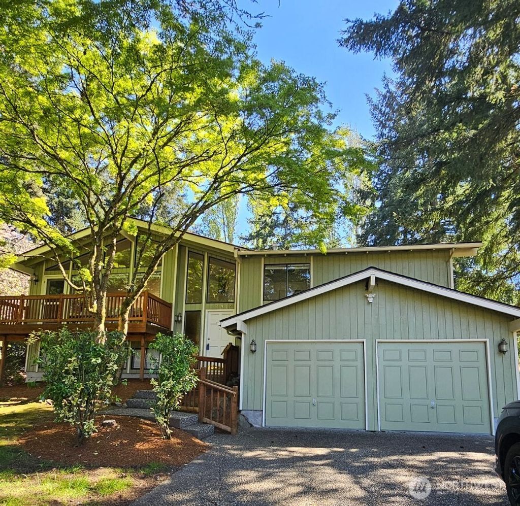 Photo of 13919 SE 3rd Place, Bellevue, WA 98005 (MLS # 2509269)