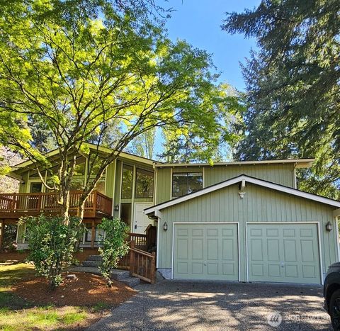 Photo of 13919 SE 3rd Place, Bellevue, WA 98005 (MLS # 2509269)