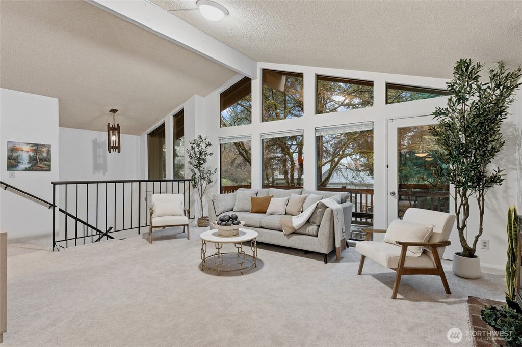 Photo of 13919 SE 3rd Street, Bellevue, WA 98005 (MLS # 2509269)