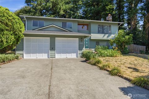 Photo of 13122 SE 188th Street, Renton, WA 98058 (MLS # 2556909)