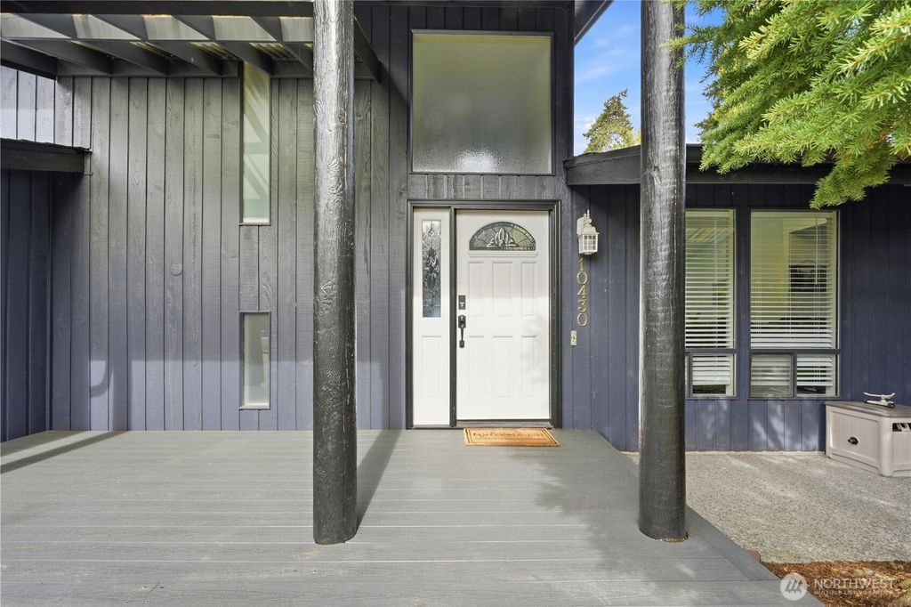 Photo of 10430 34th Drive SE, Everett, WA 98208 (MLS # 2511512)