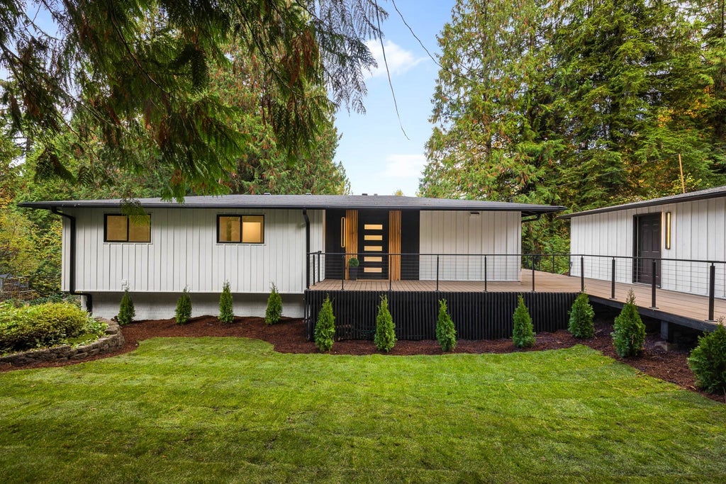 Photo of 13414 196th Avenue SE, Renton, WA 98059 (MLS # 2597779)