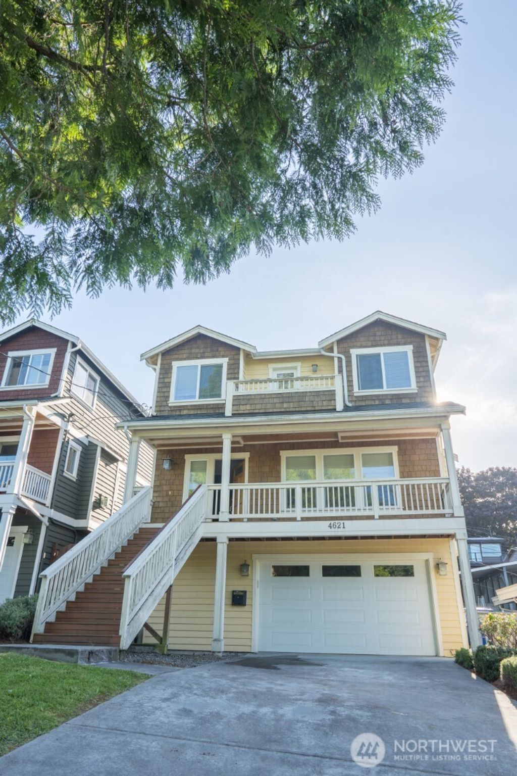 Photo of 4621 34th Avenue W, Seattle, WA 98199 (MLS # 2514900)