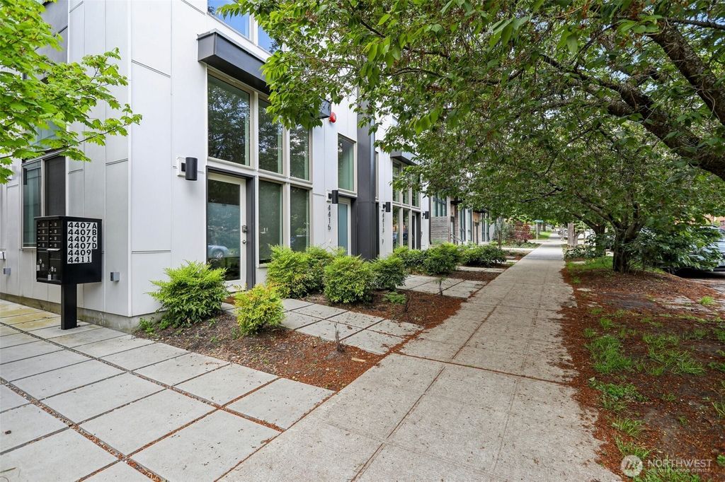 Photo of 4407 42nd Avenue SW #D, Seattle, WA 98116 (MLS # 2326693)