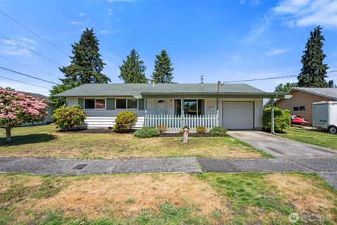 Photo of 1005 20th Street SE, Auburn, WA 98002 (MLS # 2533332)