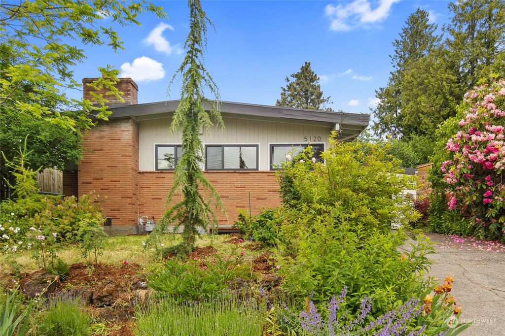 Photo of 5120 S Holly Street, Seattle, WA 98118 (MLS # 2243472)