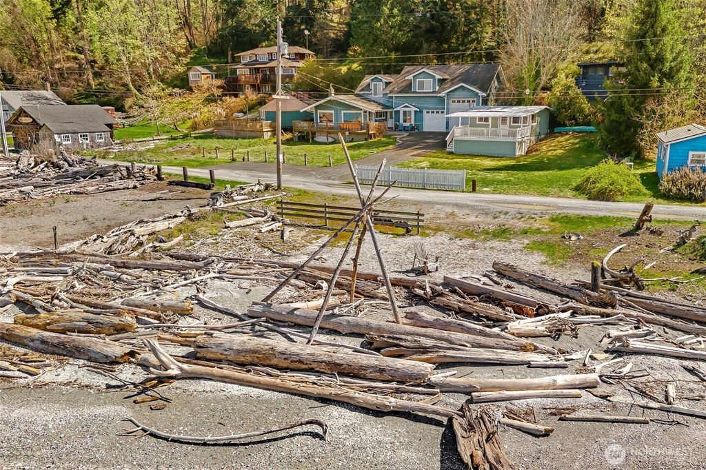 Photo of 27830 Manzanita Beach Road SW, Vashon, WA 98070 (MLS # 2520794)