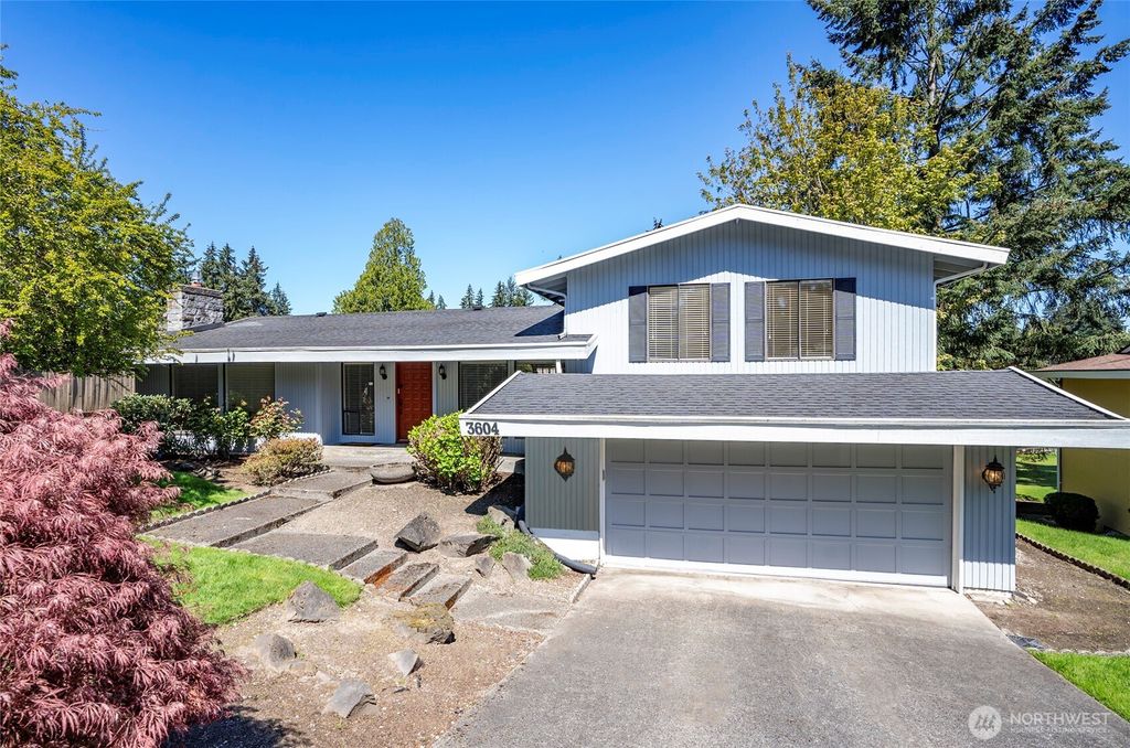 Photo of 3604 SW 325th Street, Federal Way, WA 98023 (MLS # 2362534)
