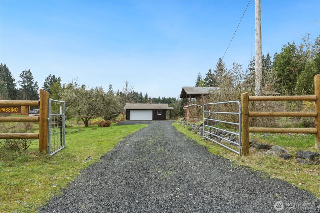 Photo of 7819 Normandy Street SE, Olympia, WA 98501 (MLS # 2497077)