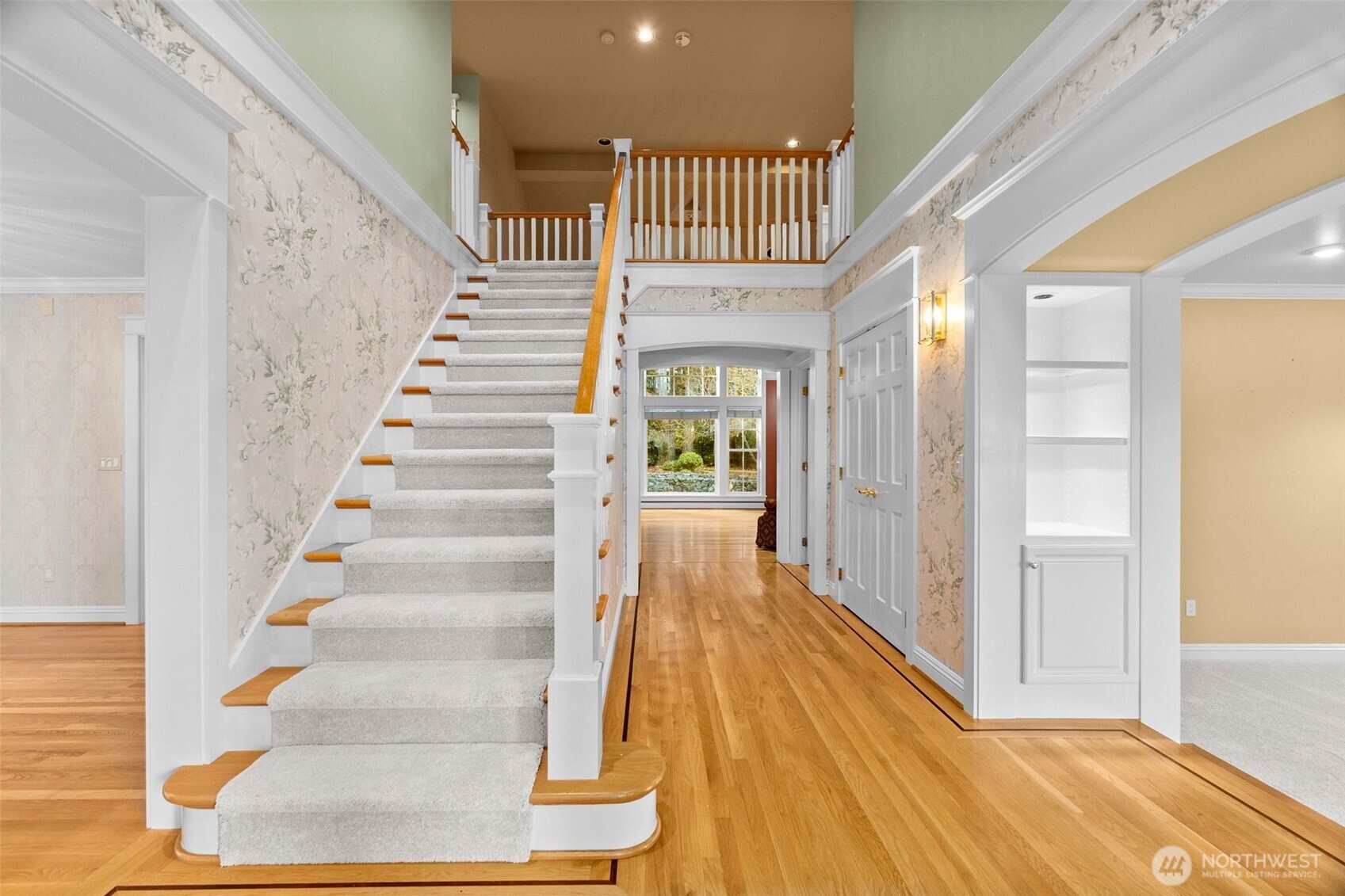 5143 Illahee Lane NE