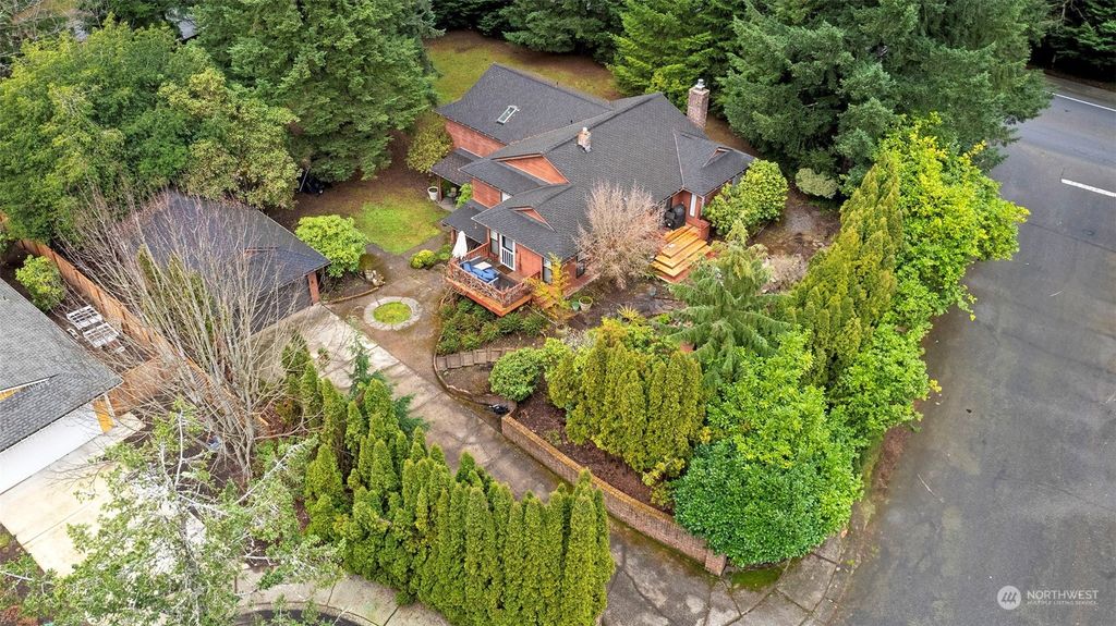 Photo of 6625 140th Place NE, Redmond, WA 98053 (MLS # 2196639)