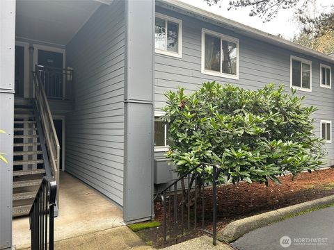 Photo of 12618 100th Lane NE #J146, Kirkland, WA 98034 (MLS # 2459058)