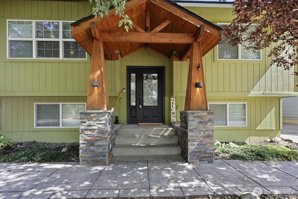 Photo of 3415 S Myrtle Street, Spokane, WA 99223 (MLS # 2579920)