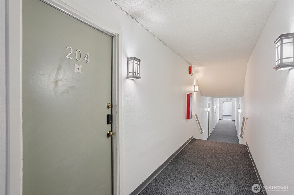 Photo of 831 126th Place NE #B204, Bellevue, WA 98005 (MLS # 2425743)