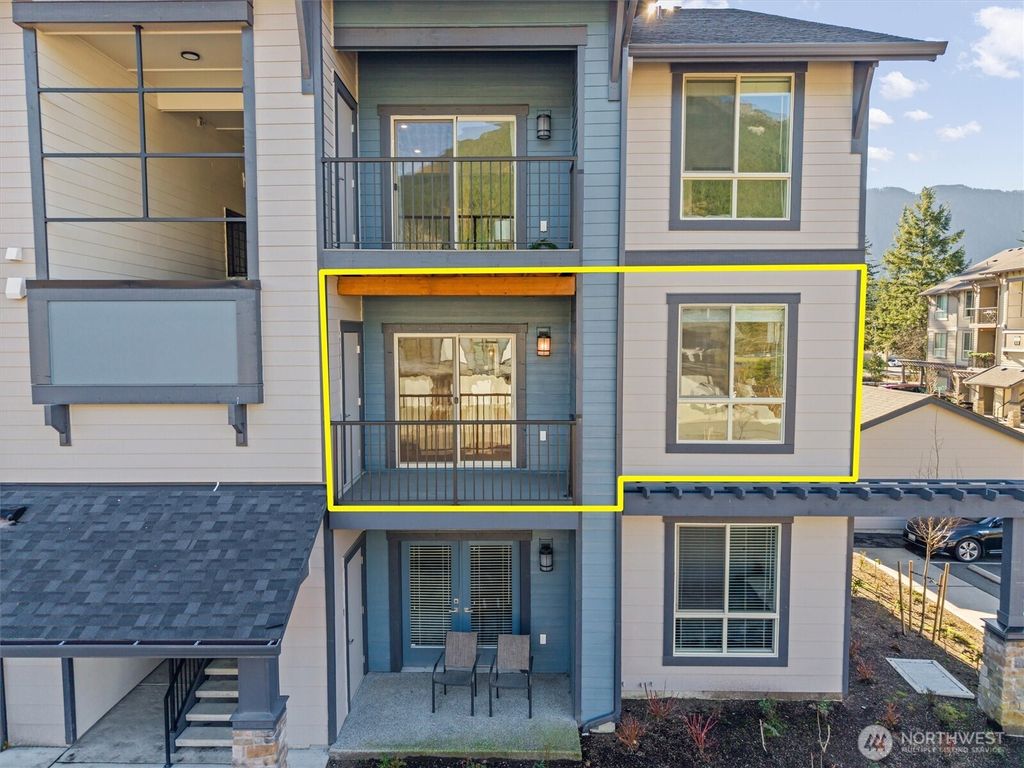 Photo of 1970 SE 12th Court #D-201, North Bend, WA 98045 (MLS # 2479177)