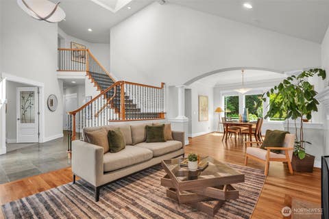 Photo of 9845 NE 22nd Street, Bellevue, WA 98004 (MLS # 2560964)