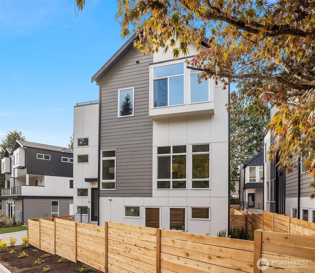 Photo of 10827 11th Avenue NE, Seattle, WA 98125 (MLS # 2458891)