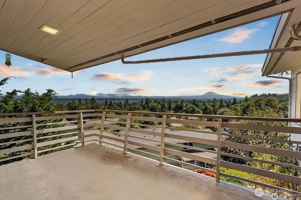 Photo of 4233 S 252nd Place, Kent, WA 98032 (MLS # 2457375)