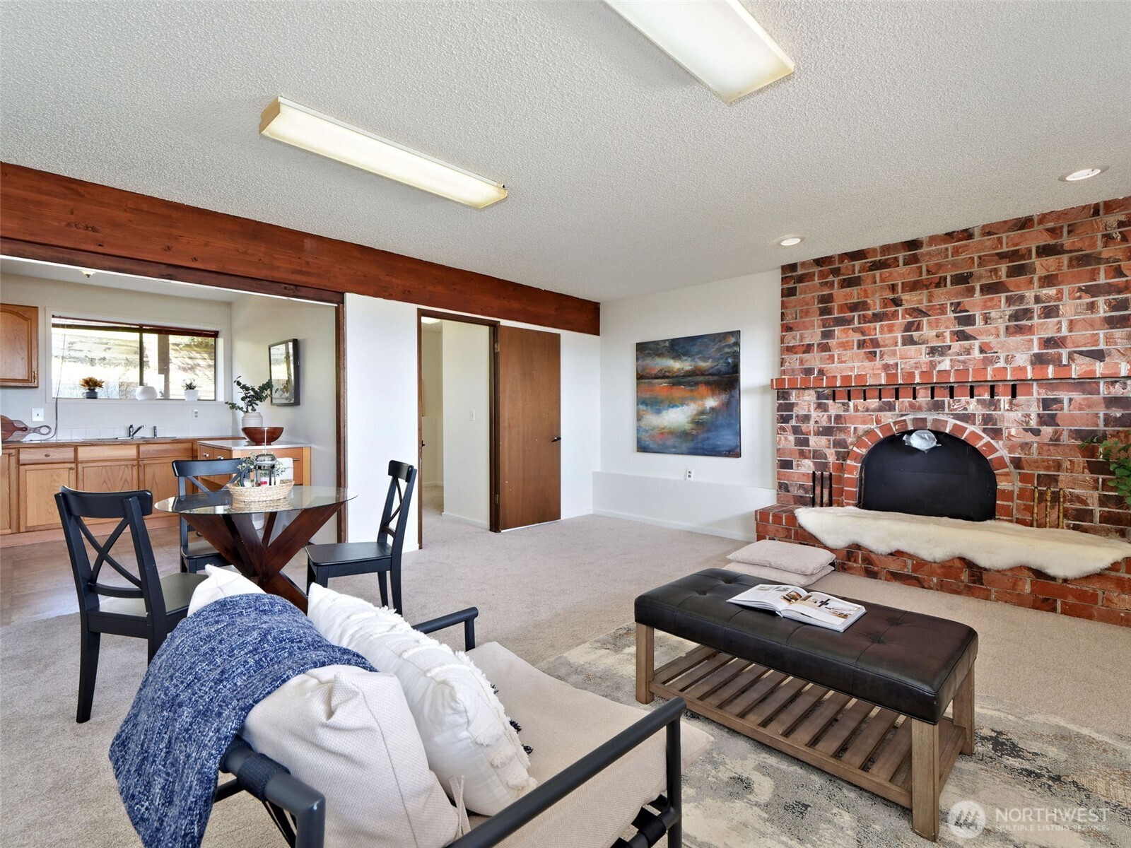 Renton, Washington 98057, United States, 4 Bedrooms Bedrooms, ,3 BathroomsBathrooms,Residential,Pending,99214