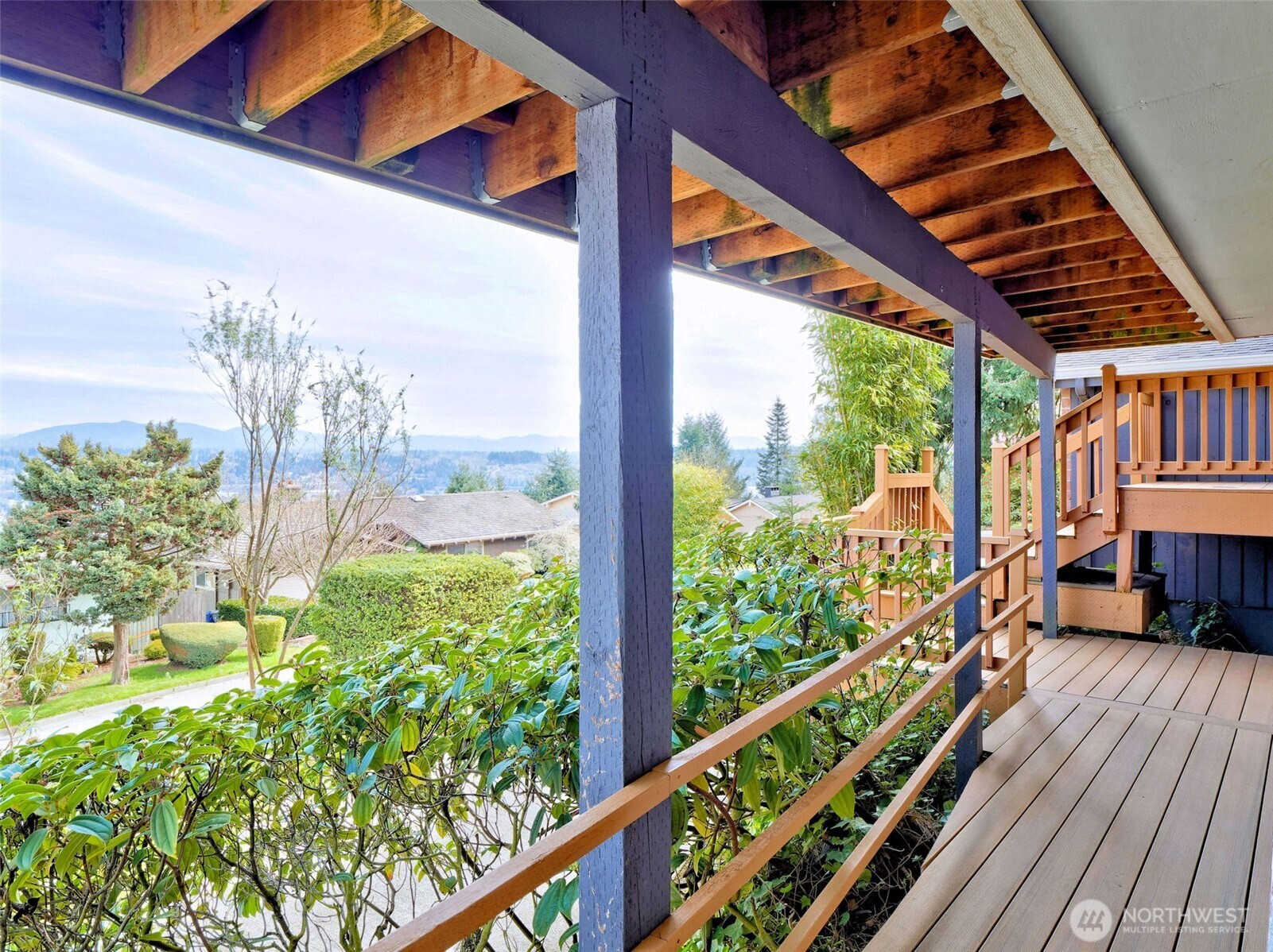 Renton, Washington 98057, United States, 4 Bedrooms Bedrooms, ,3 BathroomsBathrooms,Residential,Pending,99214