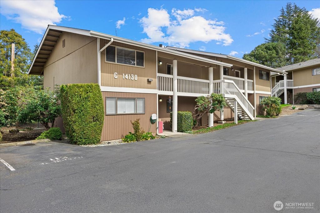 Photo of 14130 SE 17 Place #C3, Bellevue, WA 98007 (MLS # 2500106)