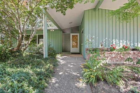 Photo of 2406 Fir Street SE, Olympia, WA 98501 (MLS # 2571242)